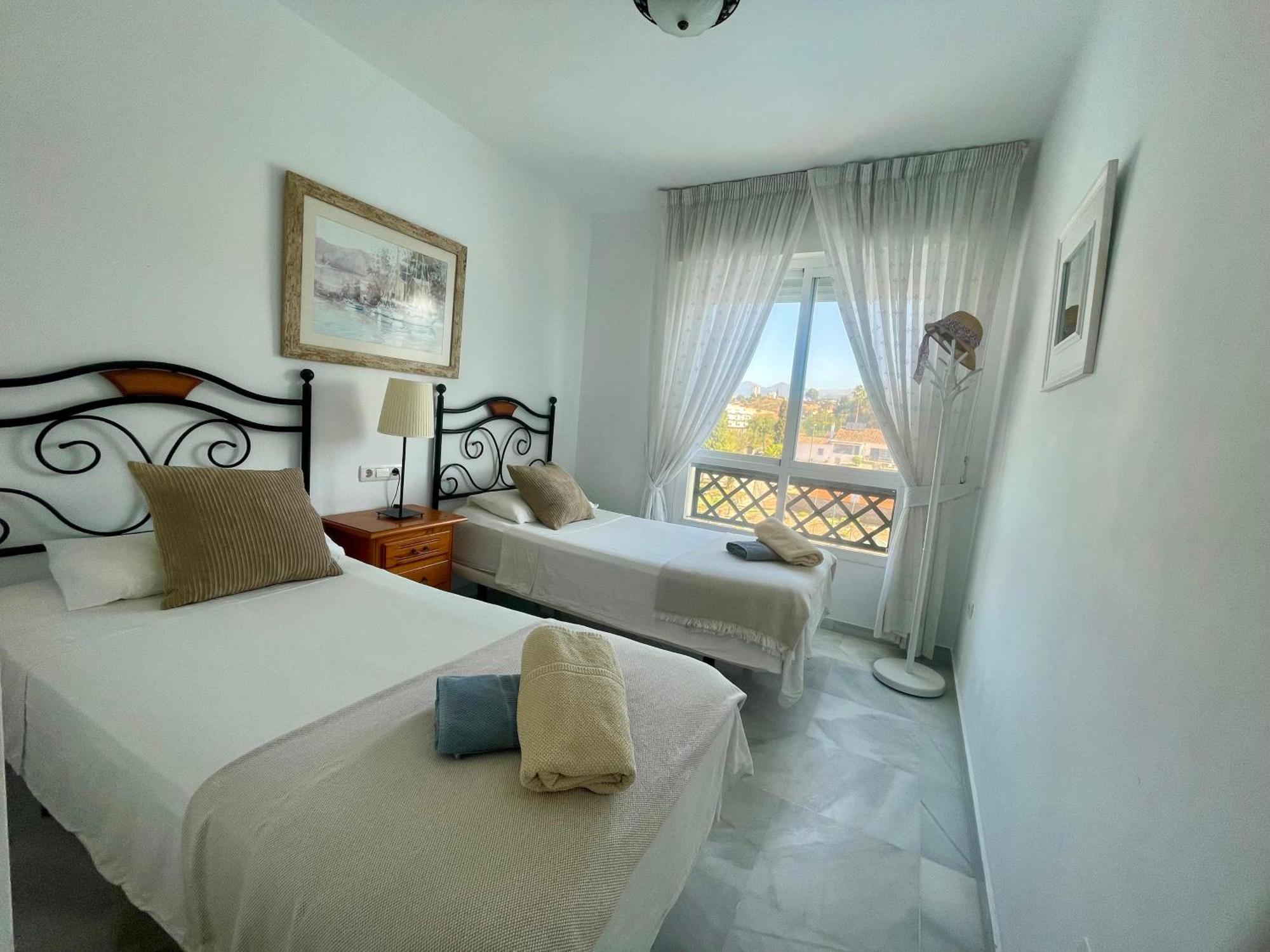 Stunning 2bed In - Pto Banus Apartment Marbella